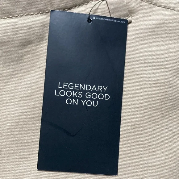 Lee Bermuda safari tan short mid rise soft premium stretch fabric 22W - Picture 13 of 15